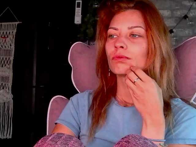 karo131324 live cam on BongaCams
