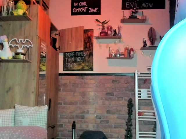 karo131324's BongaCams show and profile