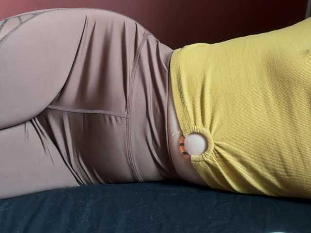 karo131324 live cam on BongaCams