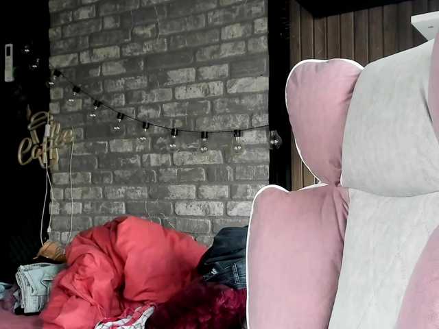 karo131324 live cam on BongaCams