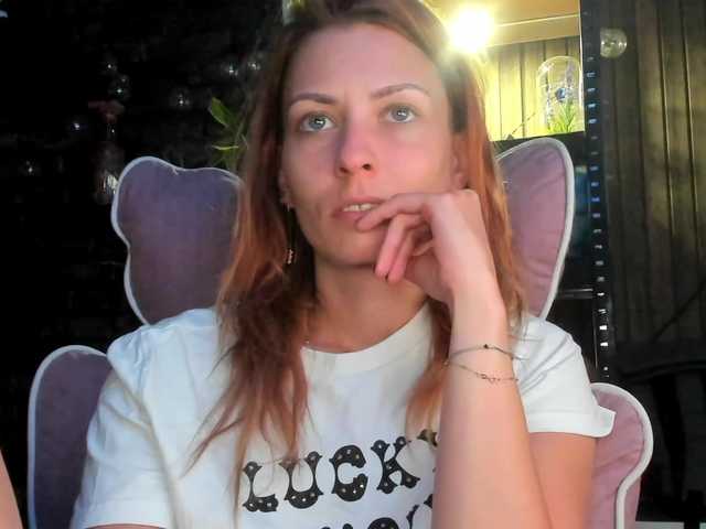 karo131324 live cam on BongaCams