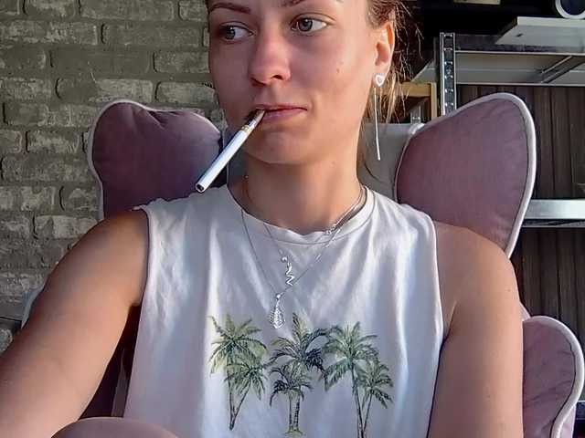 karo131324 live cam on BongaCams