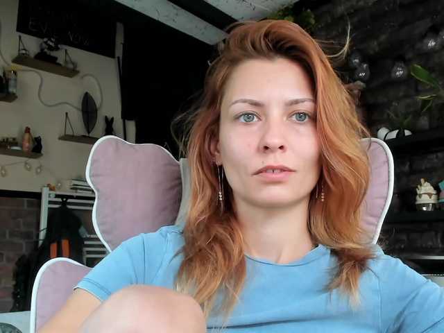karo131324 live cam on BongaCams