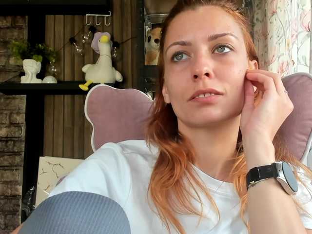 karo131324 live cam on BongaCams