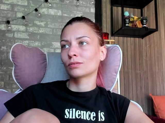 karo131324 live cam on BongaCams