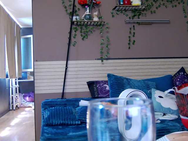 karo131324 live webcam show