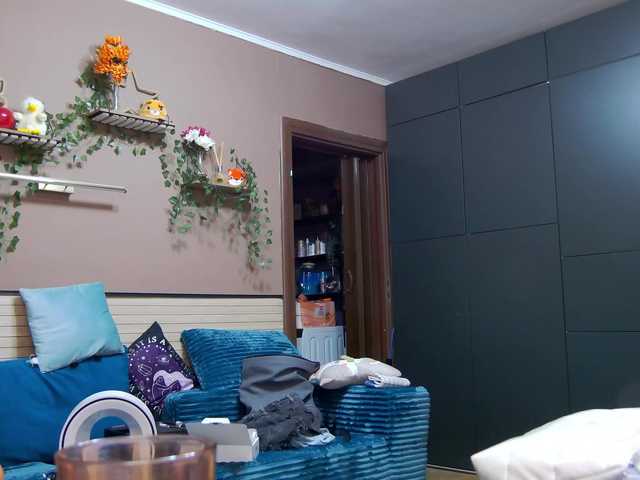 karo131324 live webcam show