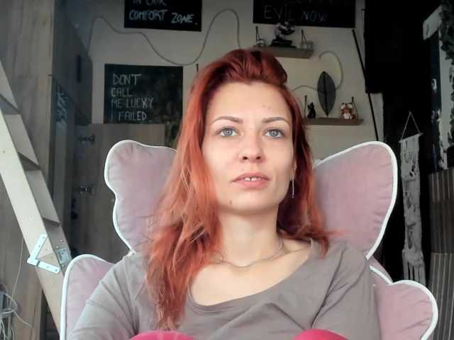 karo131324 live cam on BongaCams