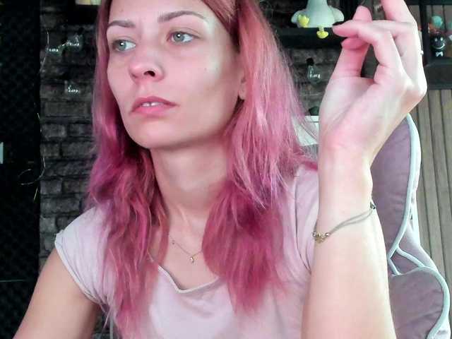 karo131324 live cam on BongaCams