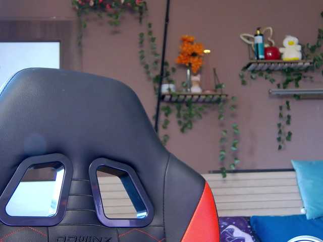 karo131324 live webcam show