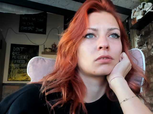 karo131324 live cam on BongaCams