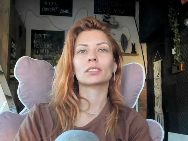 karo131324 live cam preview