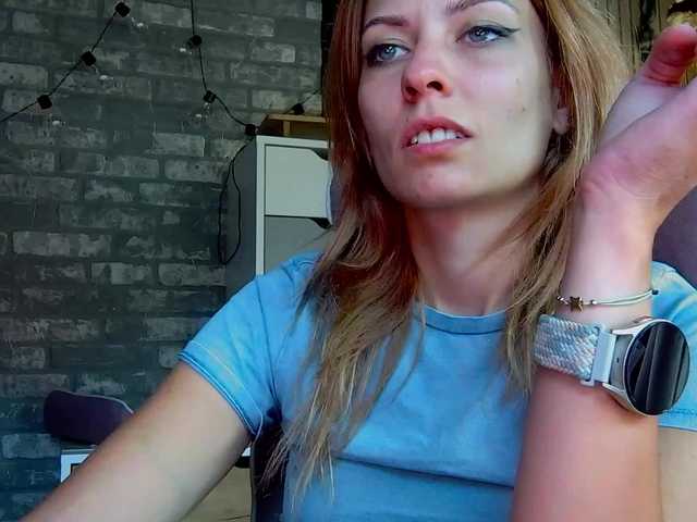 karo131324 live cam on BongaCams