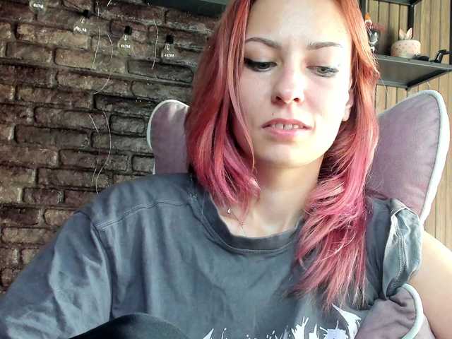 karo131324 live cam on BongaCams