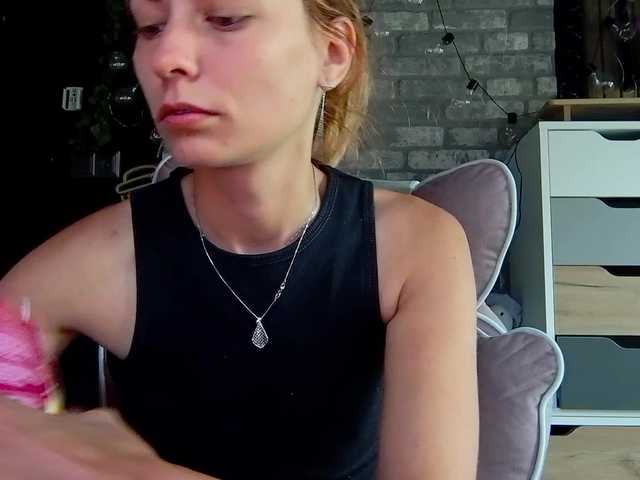 karo131324 live cam on BongaCams