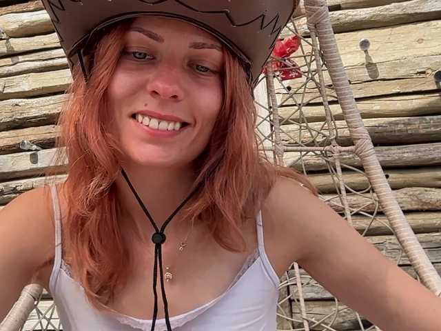 karo131324 live cam on BongaCams