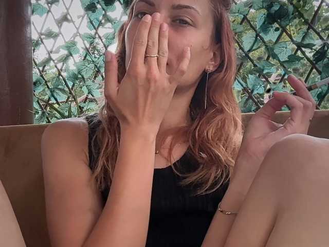 karo131324 live cam on BongaCams
