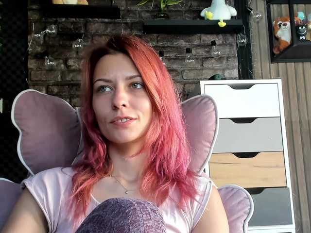 karo131324 live cam on BongaCams