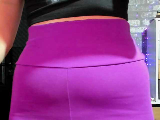 karo131324 live cam on BongaCams
