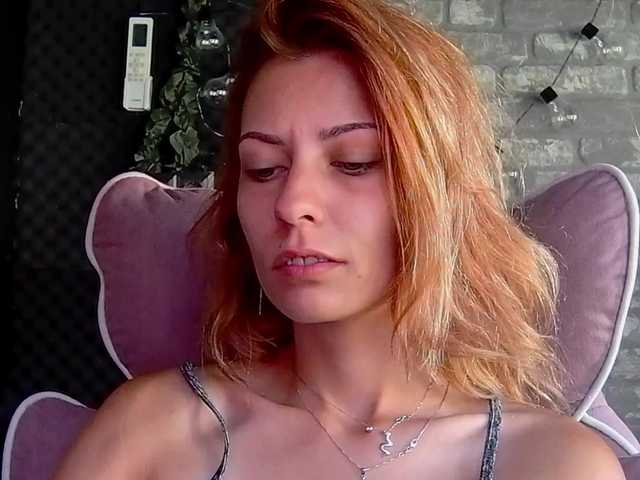 karo131324 live cam on BongaCams