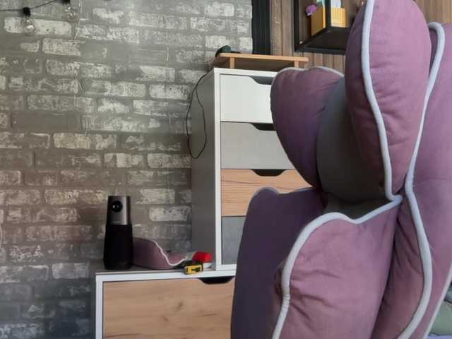 karo131324 live webcam show