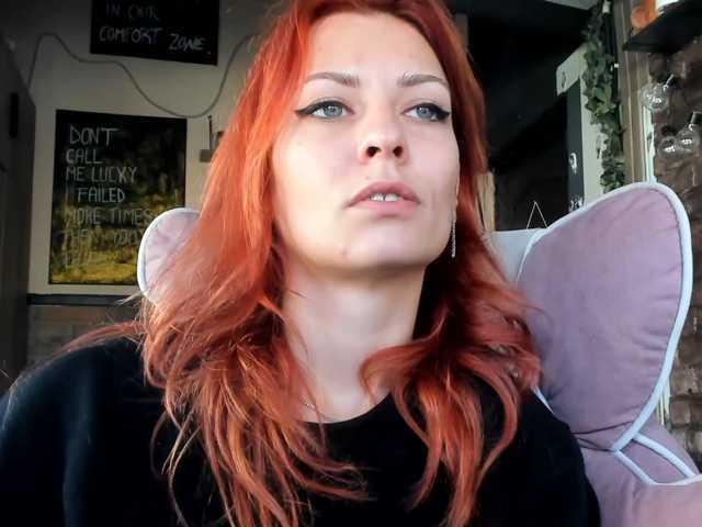 karo131324 live cam on BongaCams