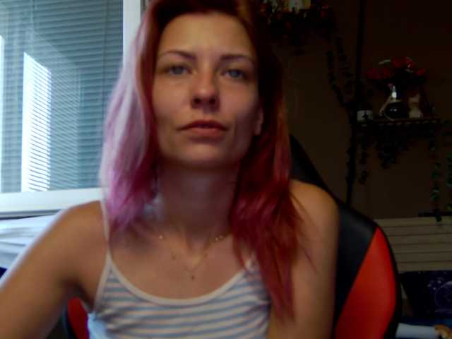 karo131324 live cam on BongaCams
