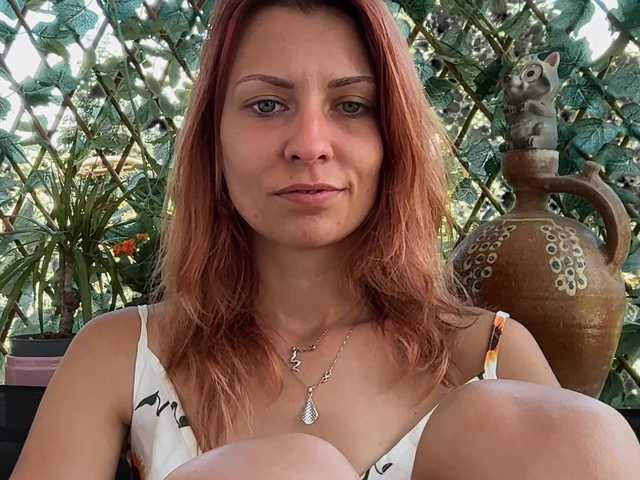 karo131324 live cam on BongaCams
