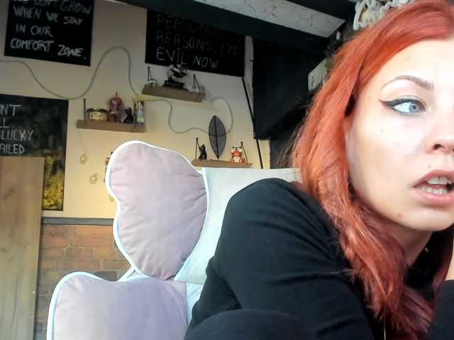 karo131324 live cam on BongaCams