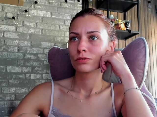 karo131324 live webcam show