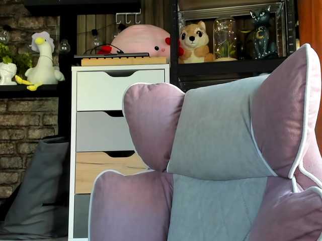 karo131324 live cam on BongaCams