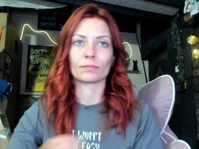 karo131324 live cam on BongaCams