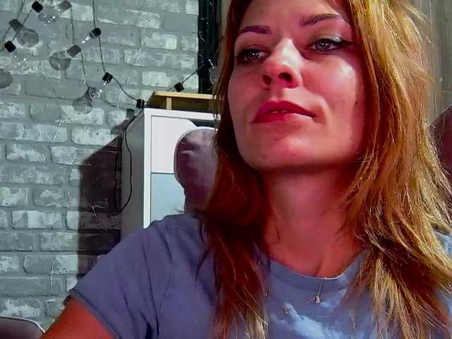 karo131324 live cam on BongaCams