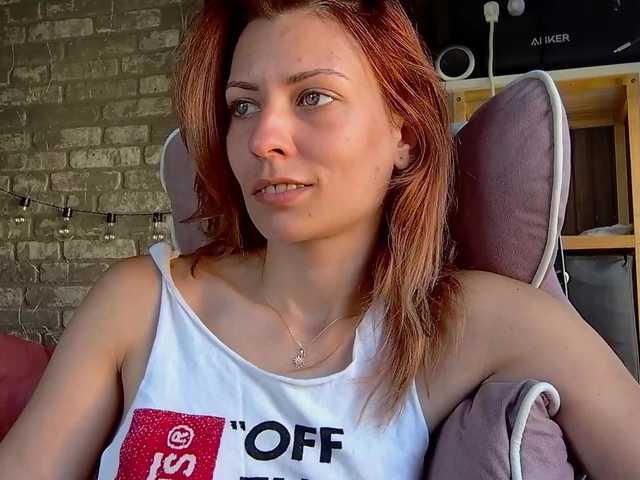 karo131324 live cam on BongaCams
