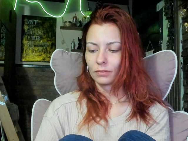 karo131324 live cam preview