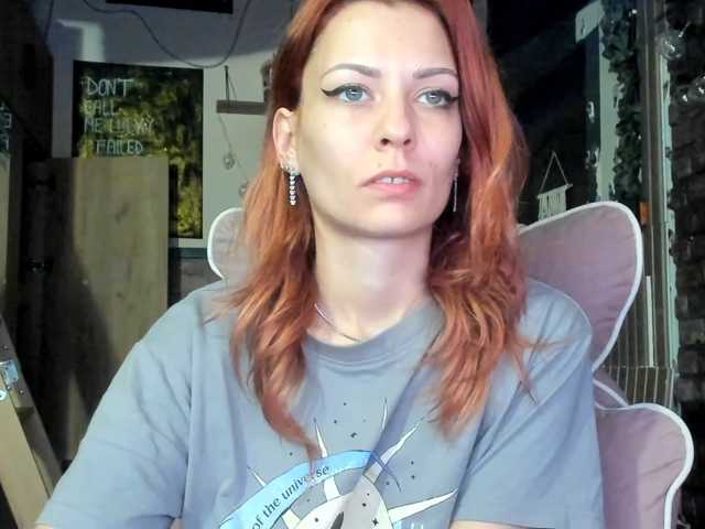 karo131324 live cam on BongaCams