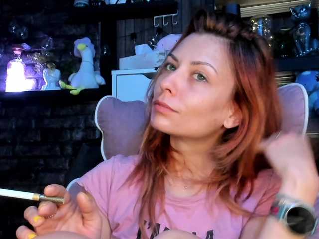 karo131324 live cam on BongaCams