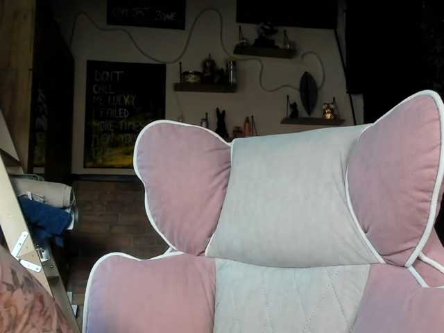 karo131324 live cam on BongaCams