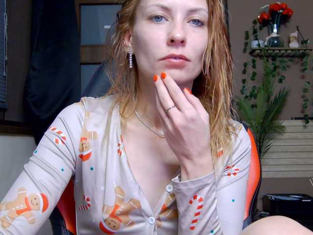 karo131324 live cam on BongaCams