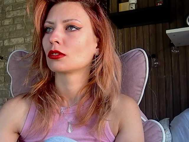 karo131324 live cam on BongaCams