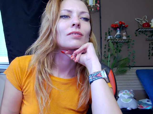 karo131324 live cam preview