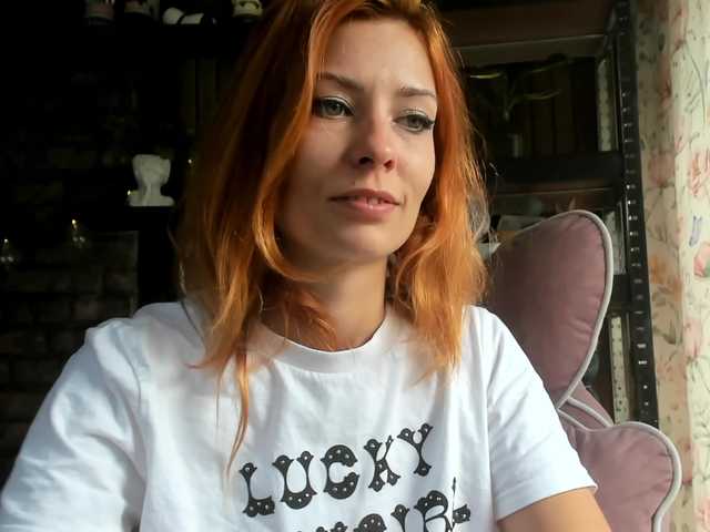 karo131324 live cam on BongaCams