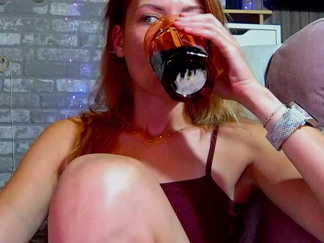 karo131324 live webcam show
