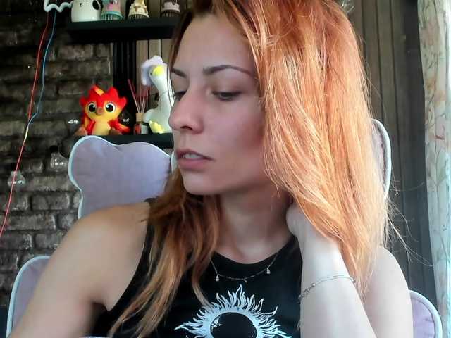 karo131324 live cam on BongaCams