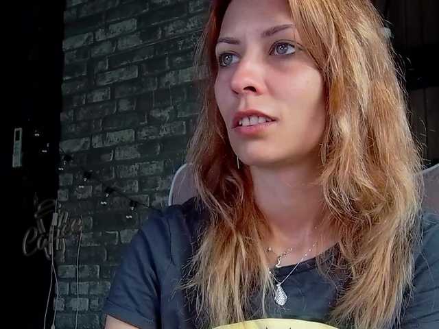 karo131324 live cam on BongaCams