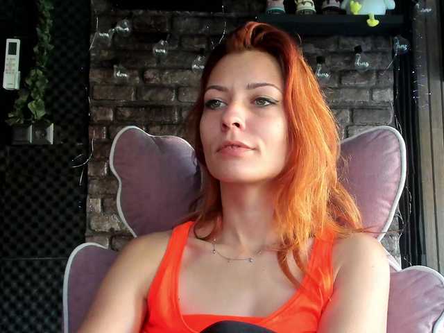 karo131324 live cam on BongaCams