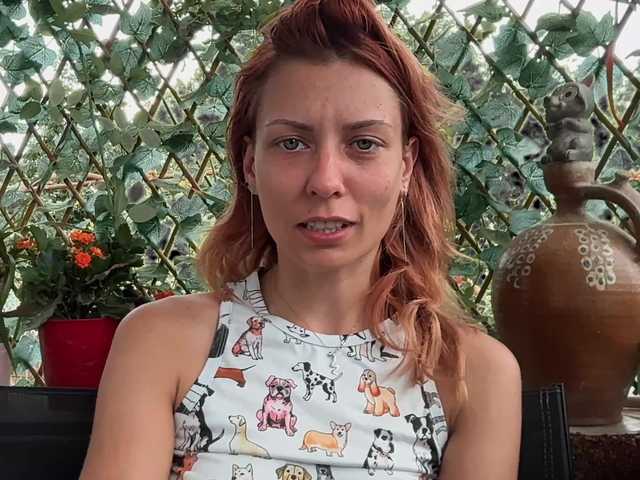 karo131324 live cam on BongaCams