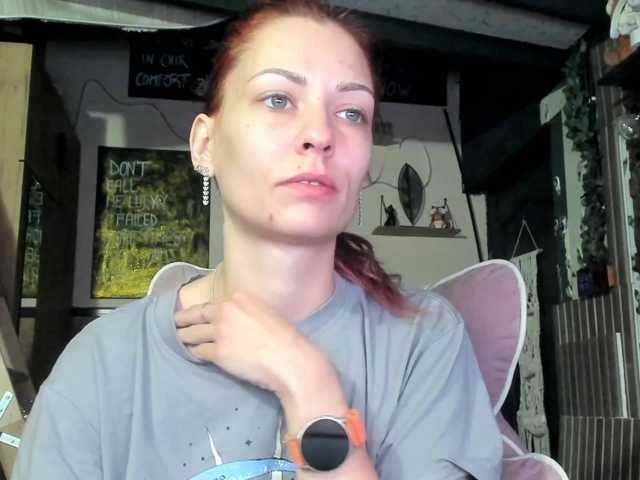 karo131324 live cam on BongaCams