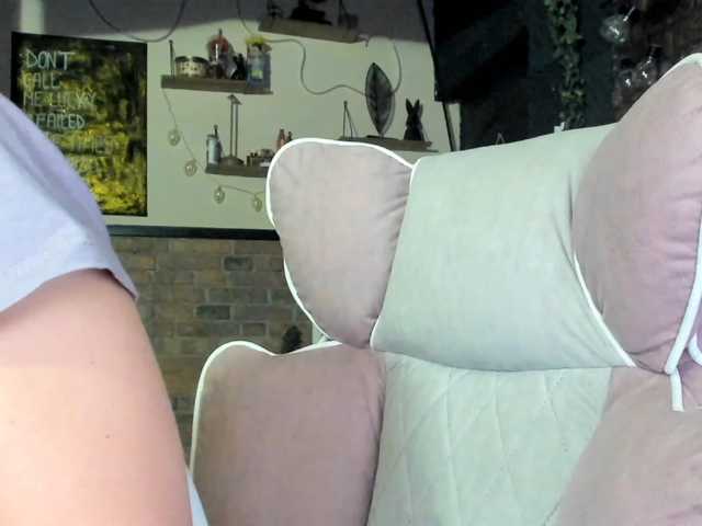 karo131324, live now on BongaCams