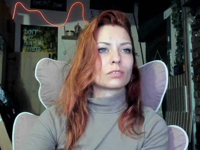 karo131324 live cam on BongaCams